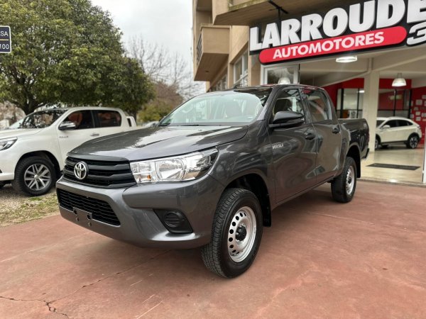 Toyota Hilux Hilux 2.4 Dc 4x4 Tdi Dx