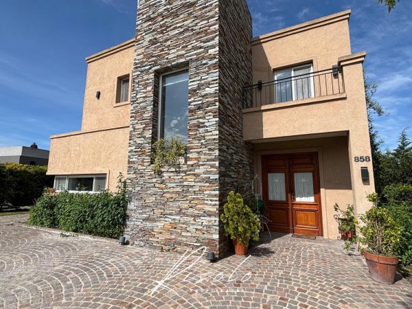 Casa en venta | 6 ambientes | San Matias | Belen De Escobar