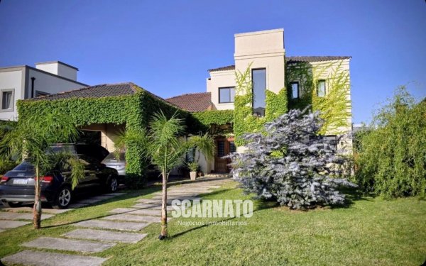 Casa en venta | 4 ambientes