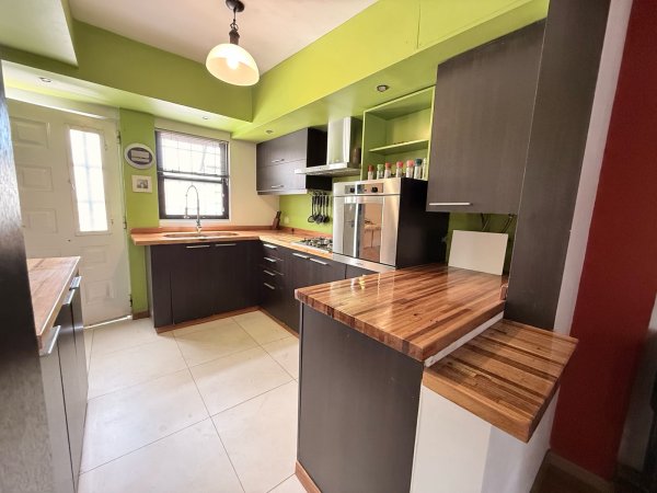 Casa en venta | 9 ambientes | Rep&uacute;blica de la Sexta | Rosario