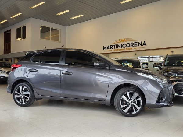 Toyota Yaris 1.5 5 Ptas Xls Pack Cvt L/22
