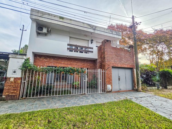 Casa en venta | 9 ambientes | Granadero Baigorria