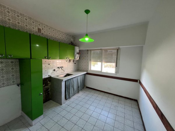 Departamento en alquiler | 2 ambientes | Luis Guillon | Guillon, Luis