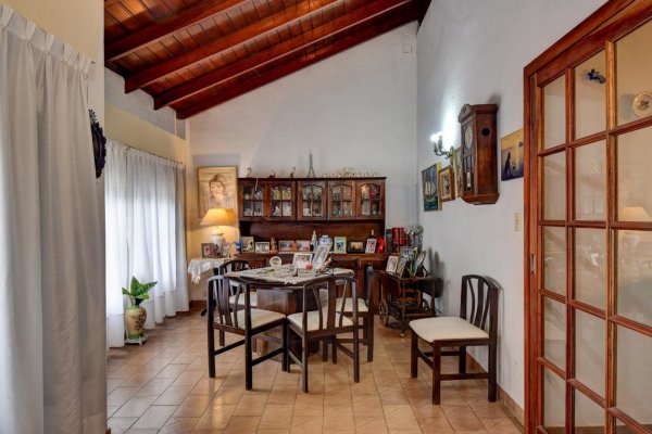 Casa en venta | 3 ambientes | San Isidro