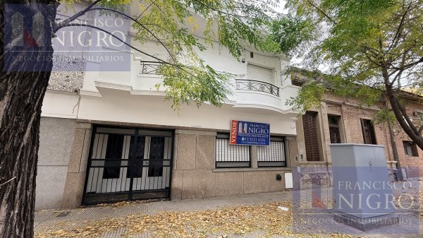 Casa en venta | 4 ambientes | Villa Pueyrred&oacute;n