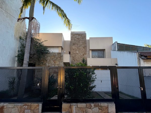 Casa en venta | 5 ambientes | Ringuelet | La Plata