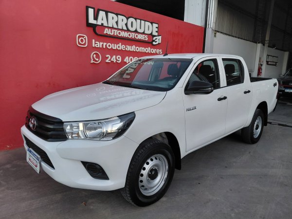Toyota Hilux Hilux 2.4 Dc 4x4 Tdi Dx | Tandil