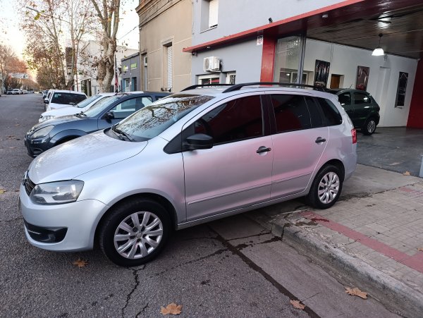 Volkswagen Suran 1.6 Trendline  L/10 | Rauch