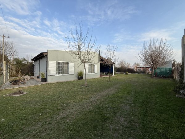 Casa en venta | 3 ambientes | Ca&ntilde;uelas