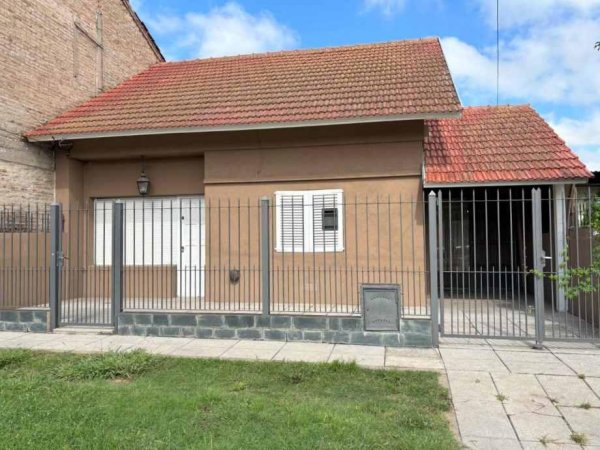 Casa en alquiler | 3 ambientes | Ministro Rivadavia