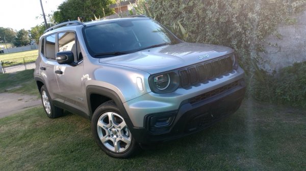 Jeep Renegade Renegade 1.8 4x2 Sport | Tandil