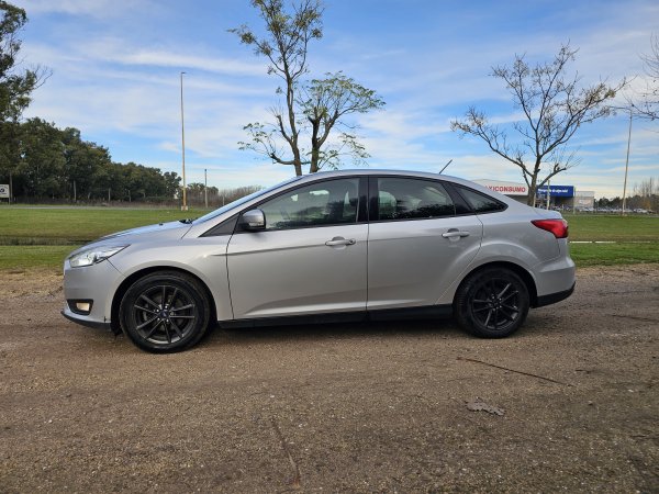 Ford Focus Focus 1.6 4p S L16 | Azul