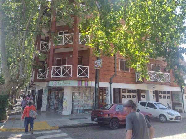 Departamento en alquiler | 3 ambientes | Adrogue | Almirante Brown ,est. Adrogue