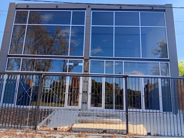 Local en alquiler | 2 ambientes | Funes