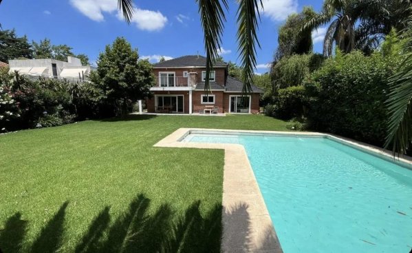 Casa en venta | 5 ambientes | Garin