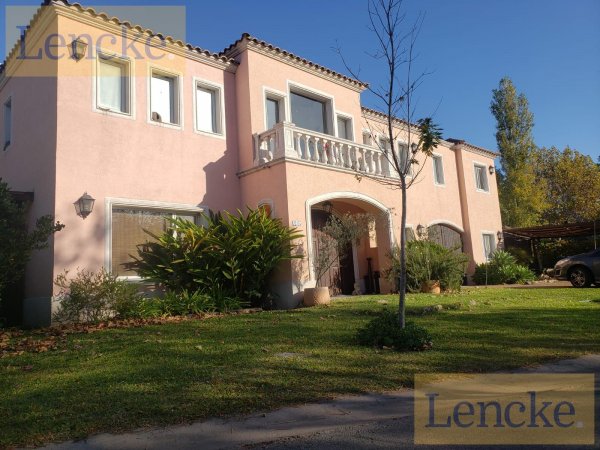 Casa en venta | 7 ambientes | La Laguna | Tigre