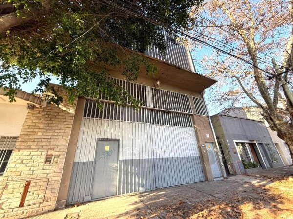 Galp&oacute;n en alquiler | 3 ambientes | San Martin | Alferez San Martin