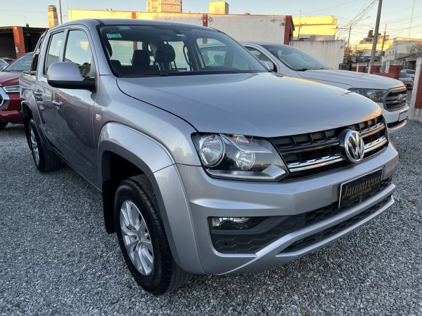 Volkswagen Amarok 2.0tdi 4x2 Dc Com 180cv A L17 | Tandil