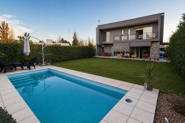 Casa en alquiler | 4 ambientes | Maipu