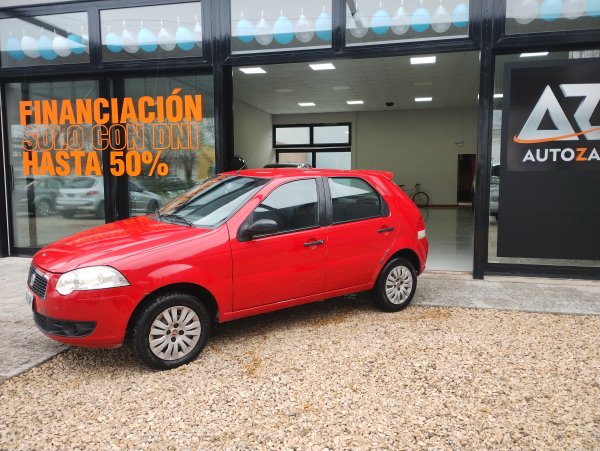 Fiat Palio 1.4 5 P Attract - Azul