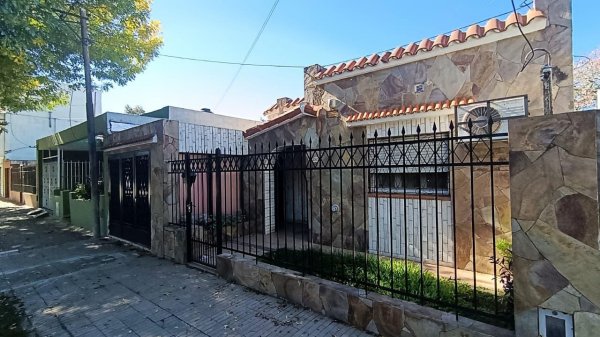 Casa en venta | 4 ambientes | Villa Gobernador Galvez | Rosario