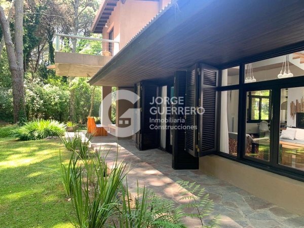 Casa en alquiler | 5 ambientes | Caril&oacute;