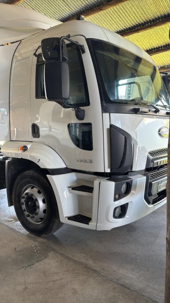 Ford Cargo Cargo 1723