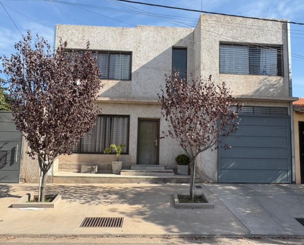 Casa en venta | 5 ambientes | Las Heras ,est.cabina Tamarindos