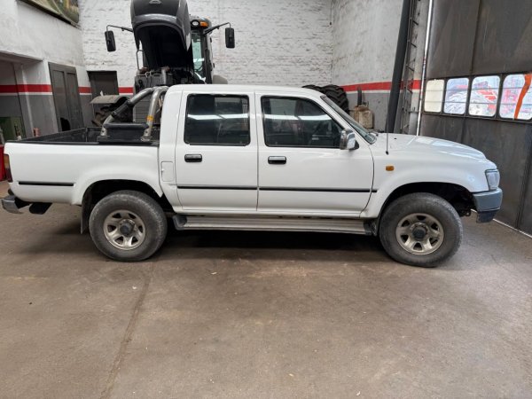 Toyota Hilux Hilux 3.0 Dc 4x4 Td Srv
