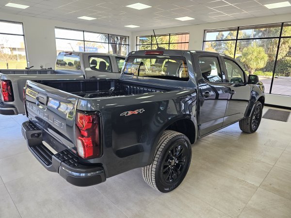 Chevrolet S-10 Wt 4x4 At  | Azul