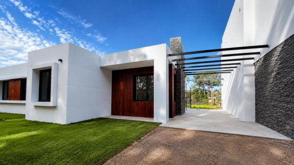 Casa en venta | 4 ambientes | Parque Burnett | Punta del Este
