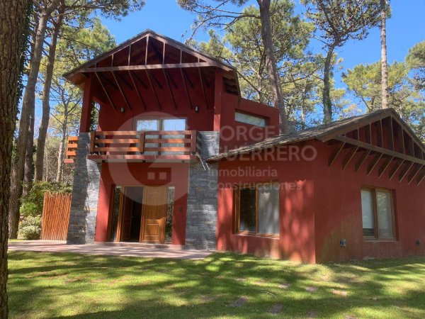 Casa en alquiler | Caril&oacute;