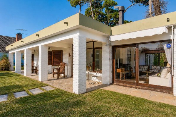 Casa en venta | 7 ambientes | Playa Mansa | Punta del Este