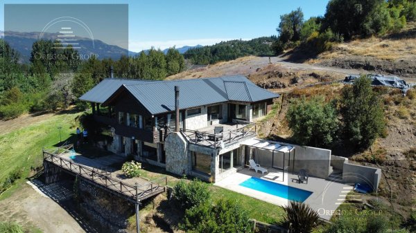 Casa en venta | 7 ambientes | Pe&ntilde;on Del Lolog | San Martin De Los Andes