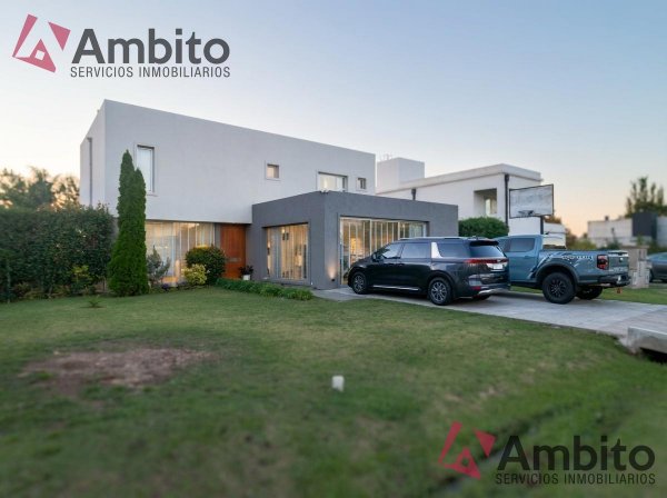 Casa en venta | 6 ambientes | Lomas del City Bell | La Plata