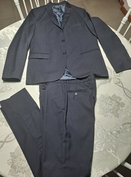 Vendo traje. Ideal egreso! - Tandil