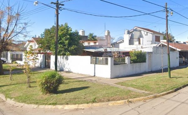 Casa en venta | 3 ambientes | Longchamps