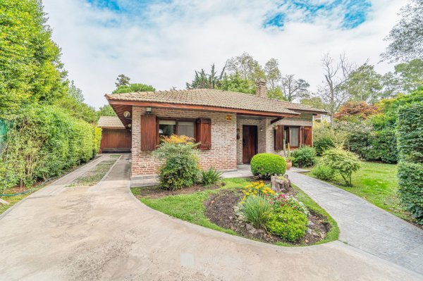 Casa en venta | 4 ambientes | Grosellar | Mar Del Plata