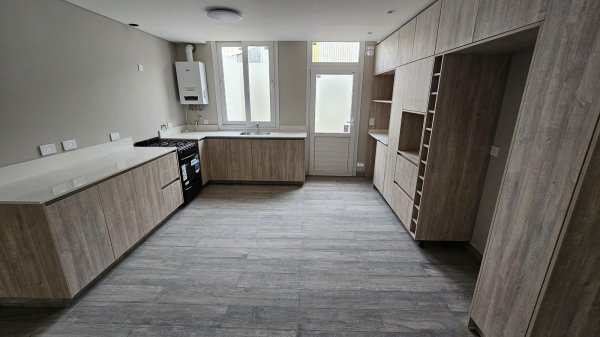 Local en alquiler | 3 ambientes | Neuquen