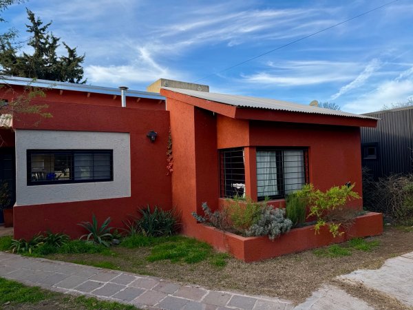 Casa en venta | 5 ambientes | Unquillo