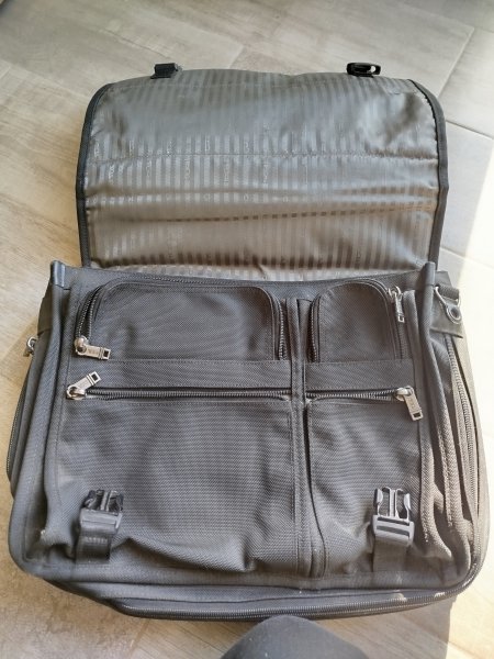 Malet&iacute;n Ejecutivo TUMI Original  | Tandil
