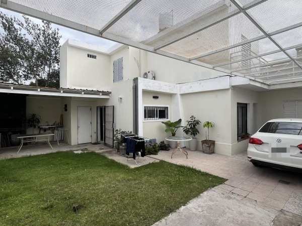 Casa en venta | 6 ambientes | Alberdi | Cordoba