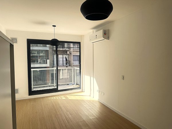 Departamento en alquiler | 1 ambientes | Coghlan