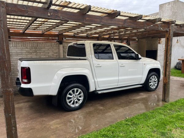 Volkswagen Amarok 2.0tdi 4x2 Dc Com 180cv L17 | Olavarr&iacute;a