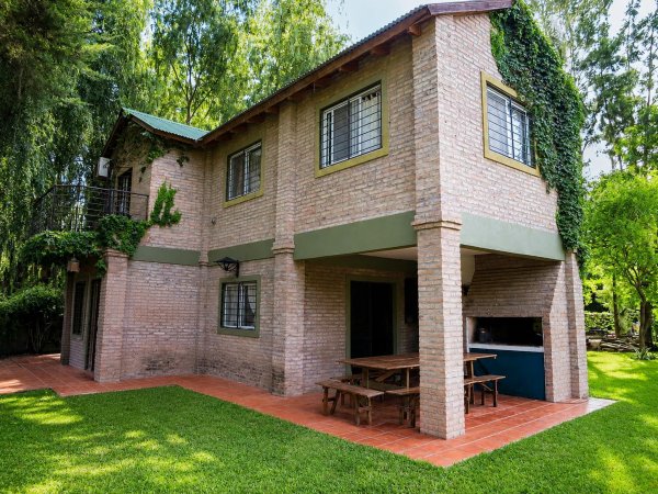 Casa en venta | 4 ambientes | Funes