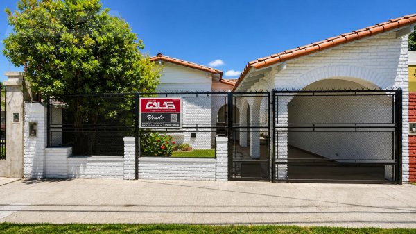 Casa en venta | 4 ambientes | Ituzaing&oacute; Sur | Ituzaingo