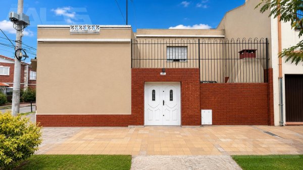 Casa en venta | 5 ambientes | Castelar Sur | Castelar