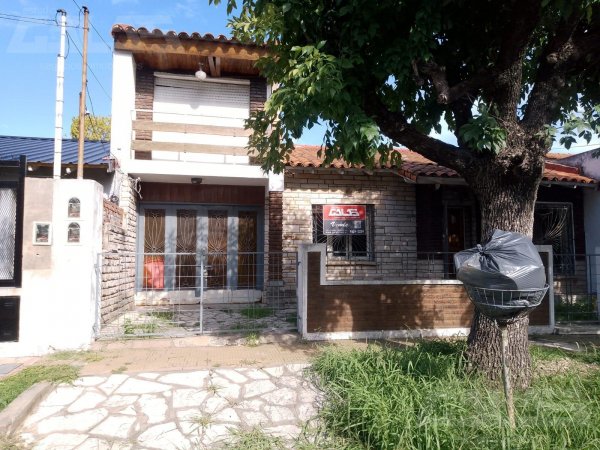 Casa en venta | 6 ambientes | Villa Luzuriaga