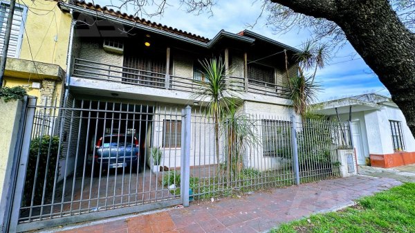 Casa en venta | 5 ambientes | Castelar Norte | Castelar