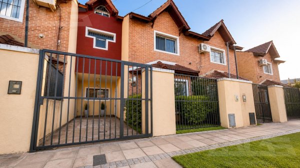 Casa en venta | 4 ambientes | Ituzaing&oacute; Norte | Ituzaingo